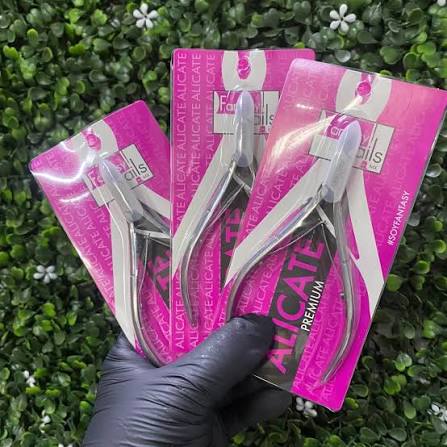 ALICATE PREMIUM FANTASY NAILS